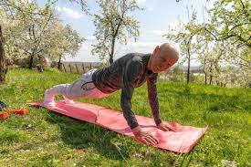 什么是“博弈带宽”的枯竭？解析长达 6 小时十三水后的智力下滑。（六小时十三水后为何出现智力下滑：“博弈带宽”枯竭的机制解析）